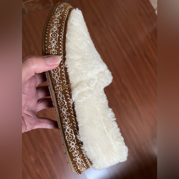 Daniel Green Alpine Slippers  6 1/2 M - Picture 16 of 16